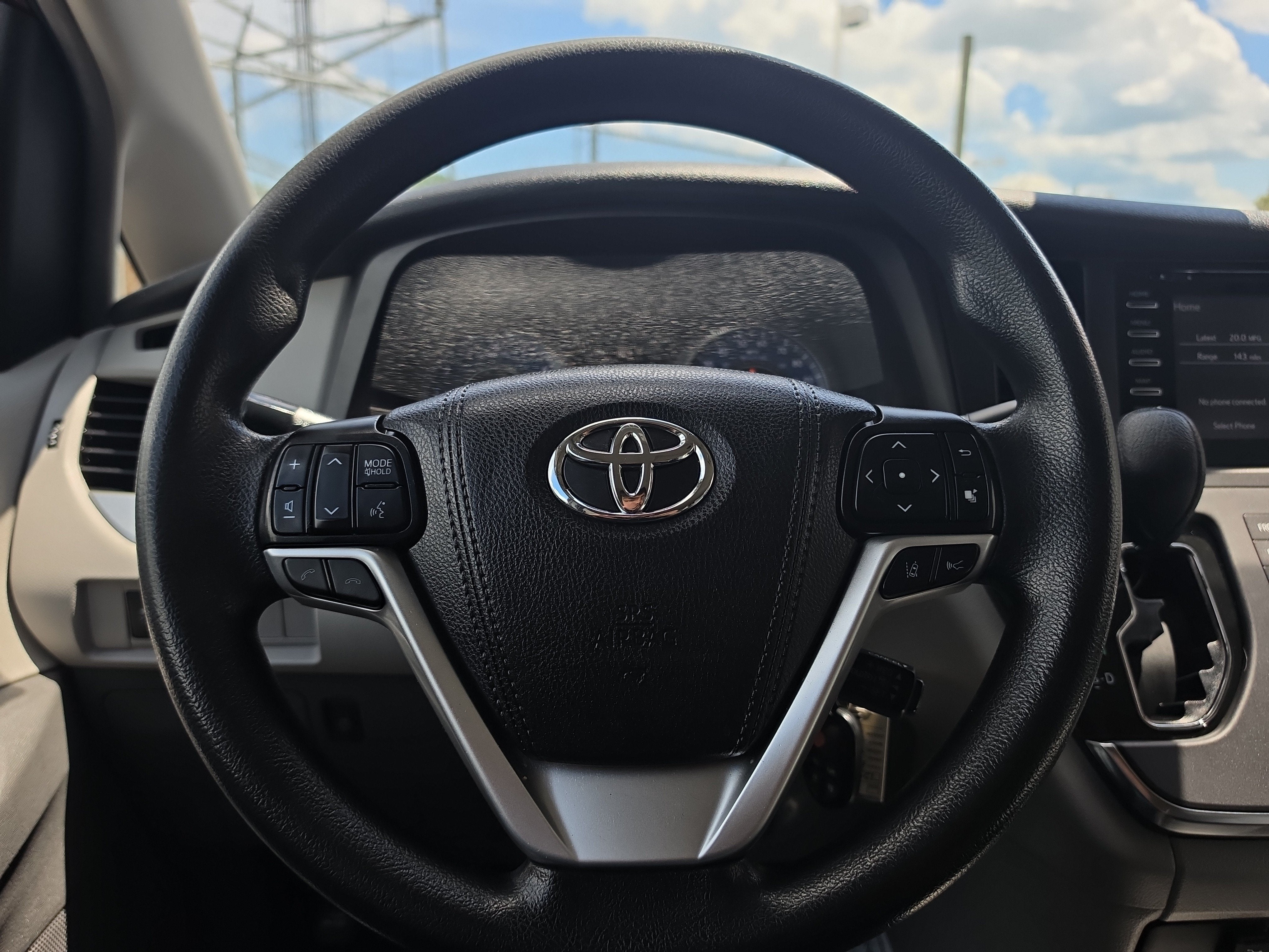 2019 Toyota Sienna LE
