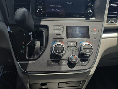 2019 Toyota Sienna LE