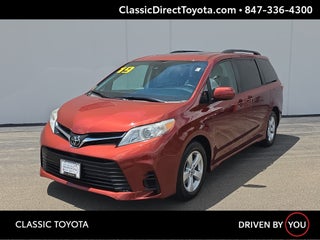 2019 Toyota Sienna LE