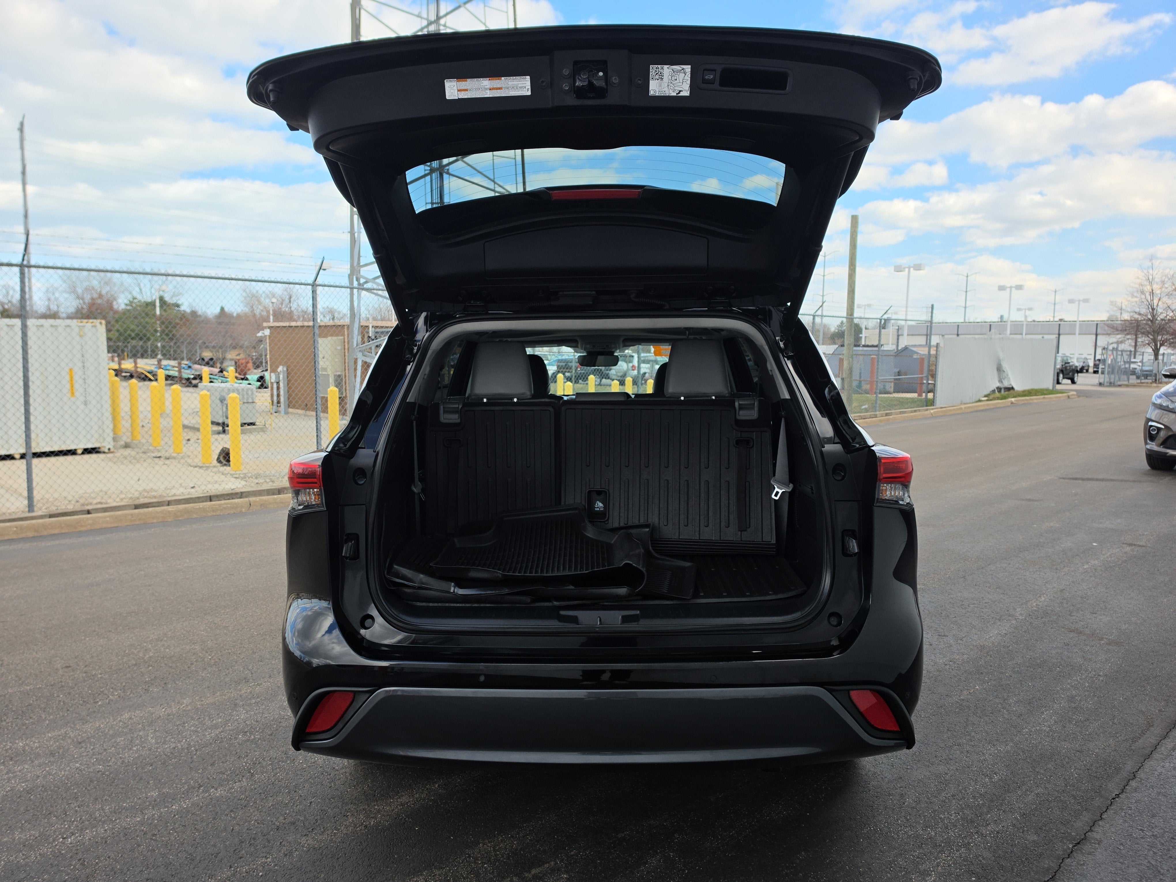 2023 Toyota Highlander Hybrid Limited