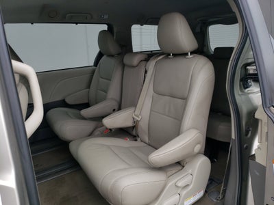 2017 Toyota Sienna XLE