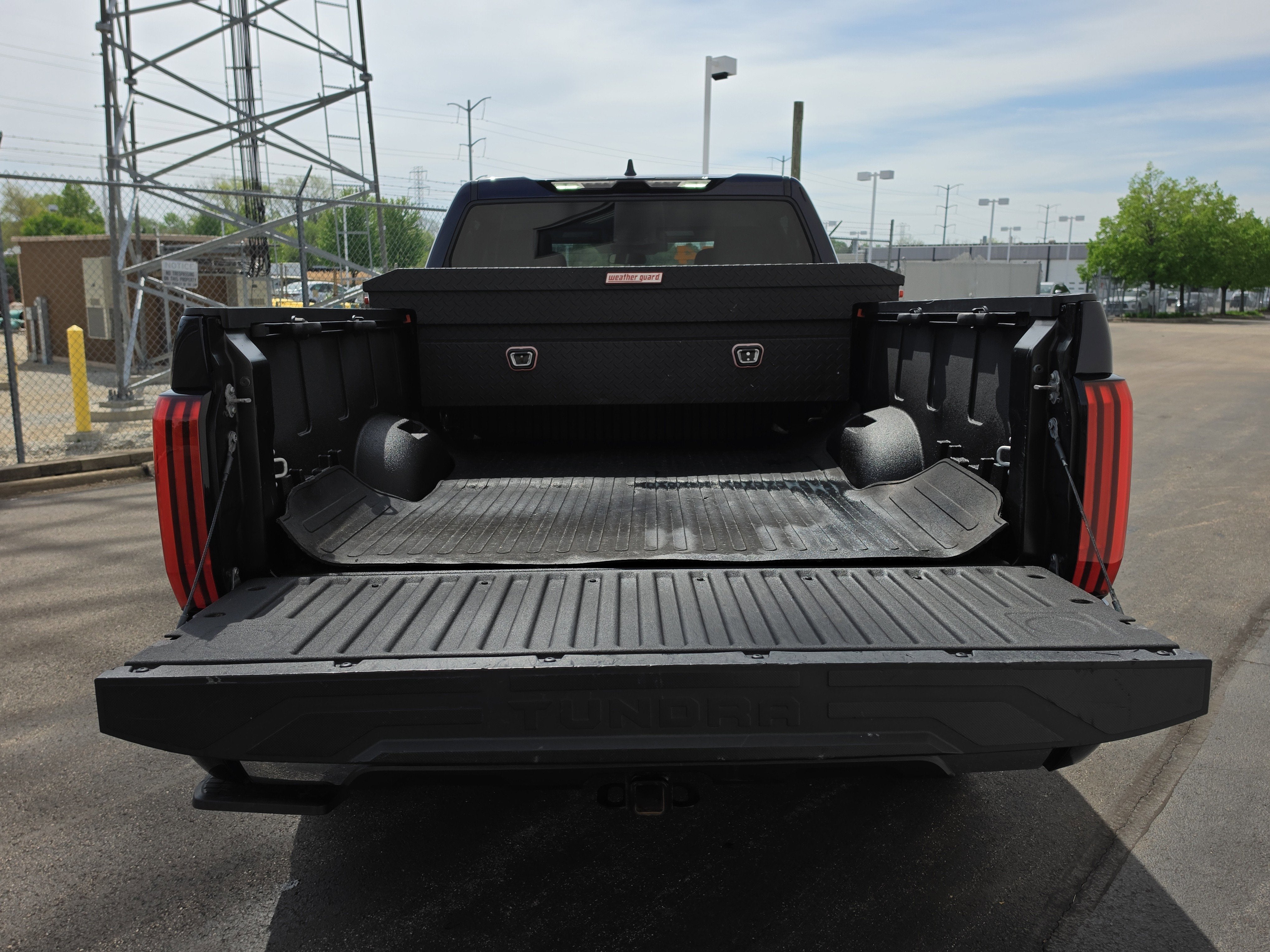 2024 Toyota Tundra 4WD SR5