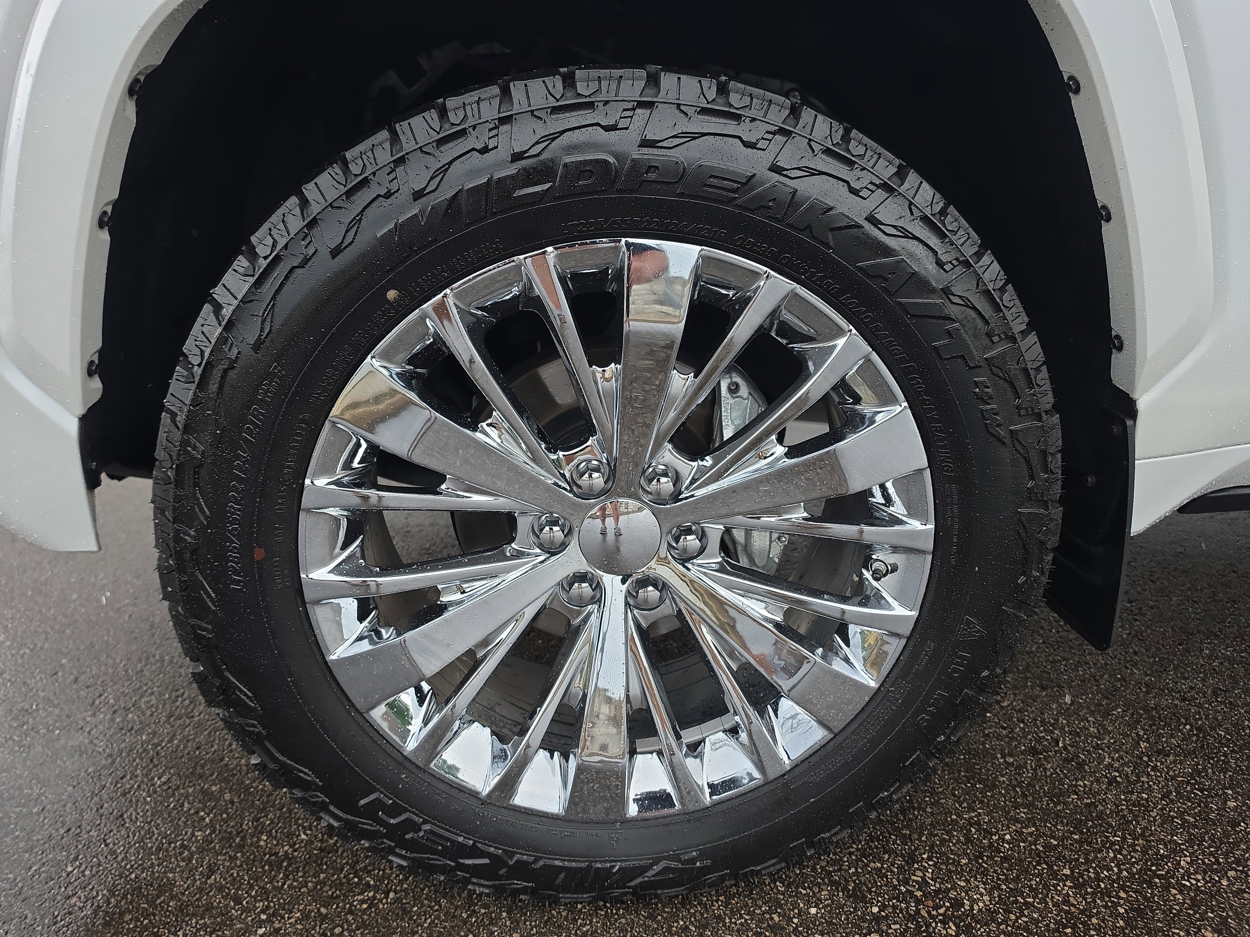 2023 Toyota Tundra 4WD Capstone Hybrid