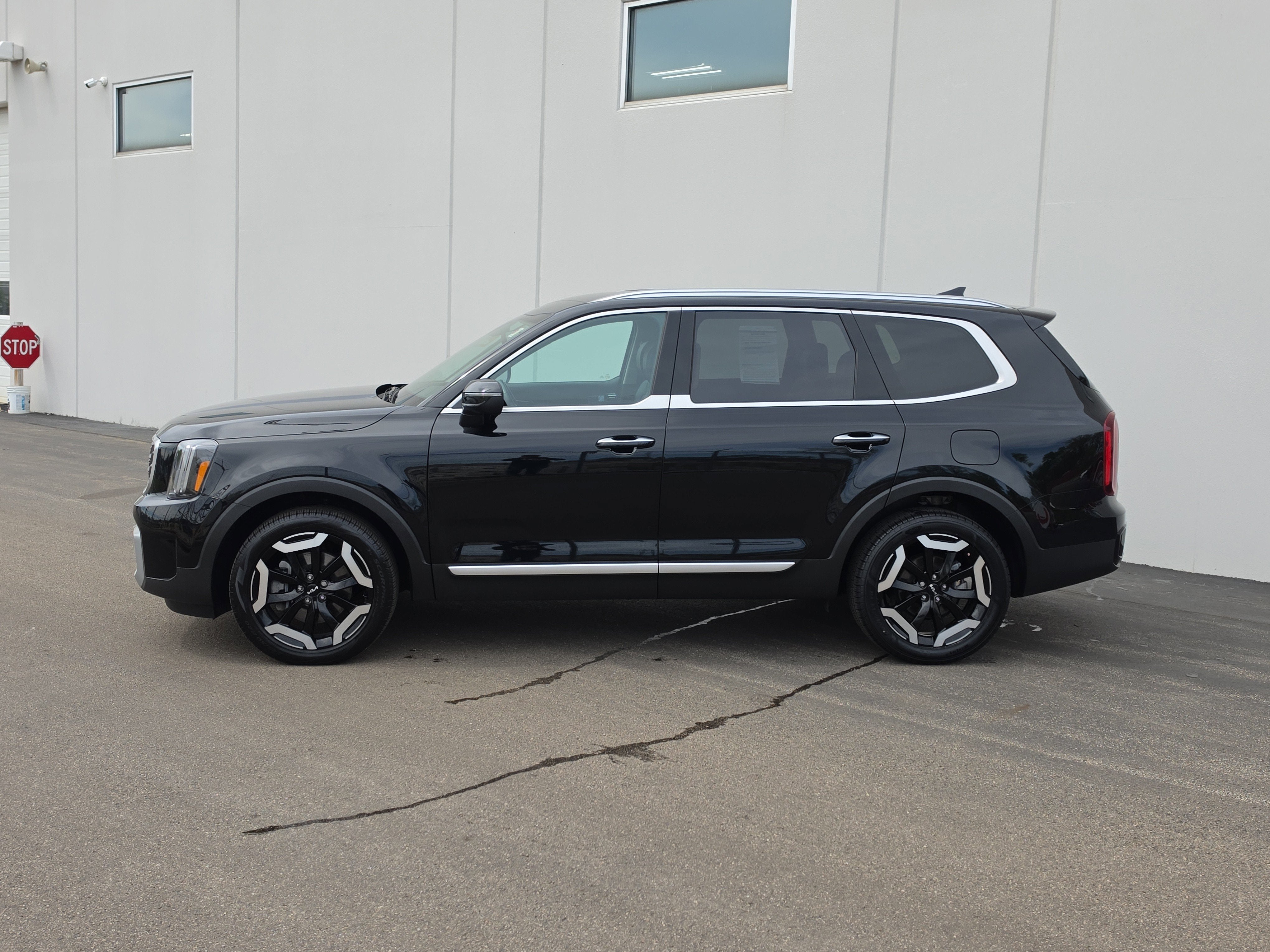2023 Kia Telluride S