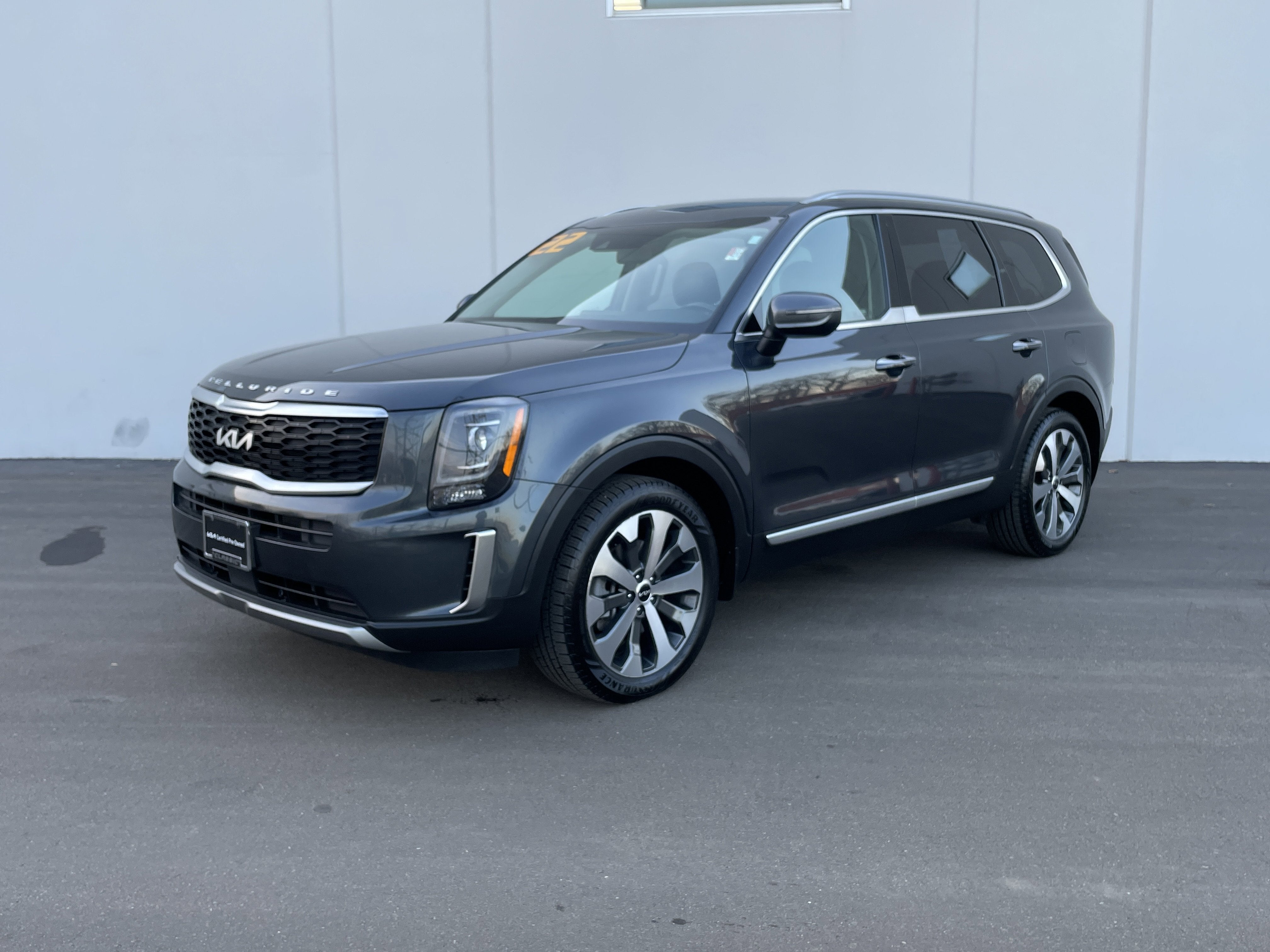 2022 Kia Telluride S