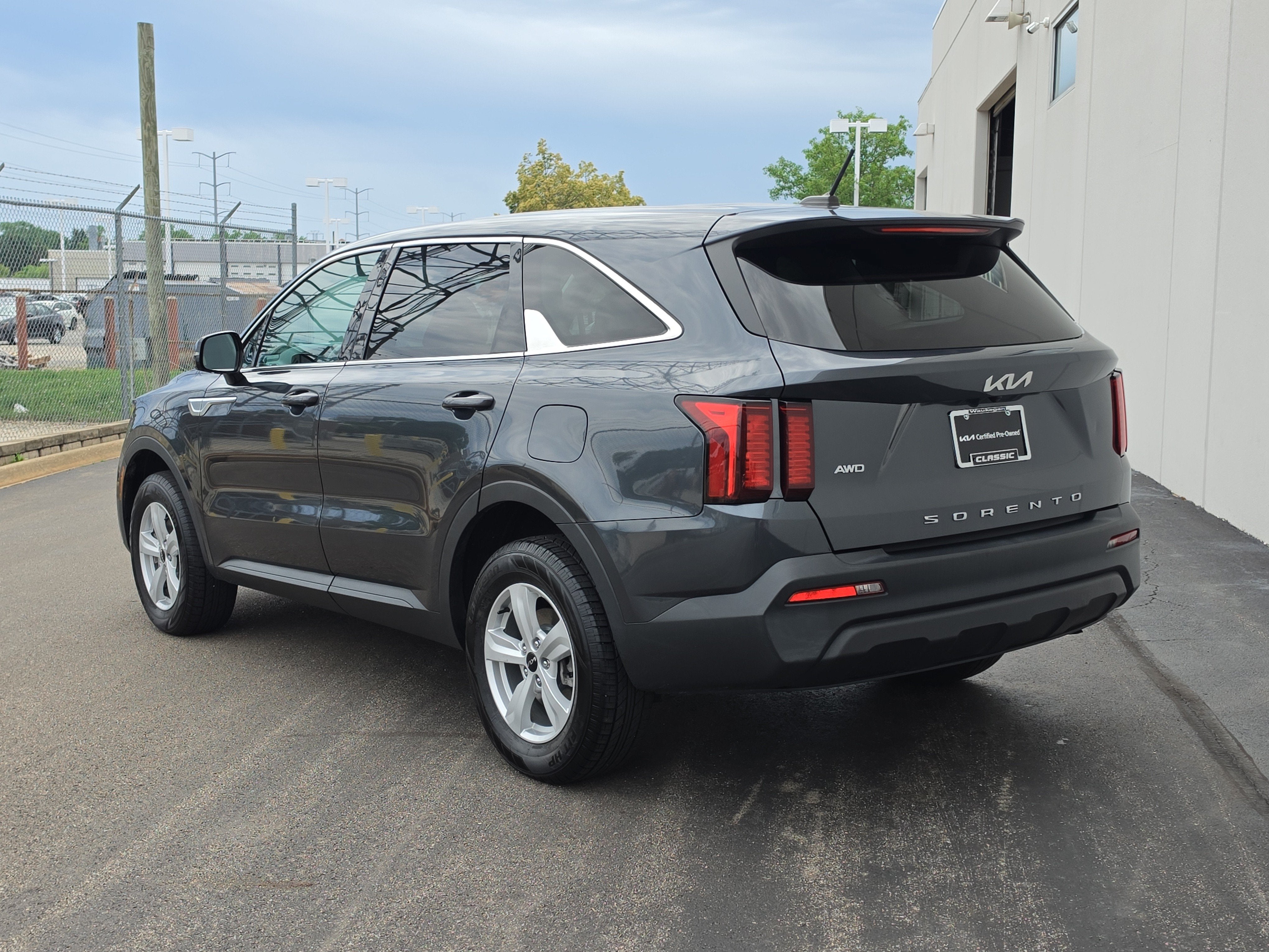 2022 Kia Sorento LX