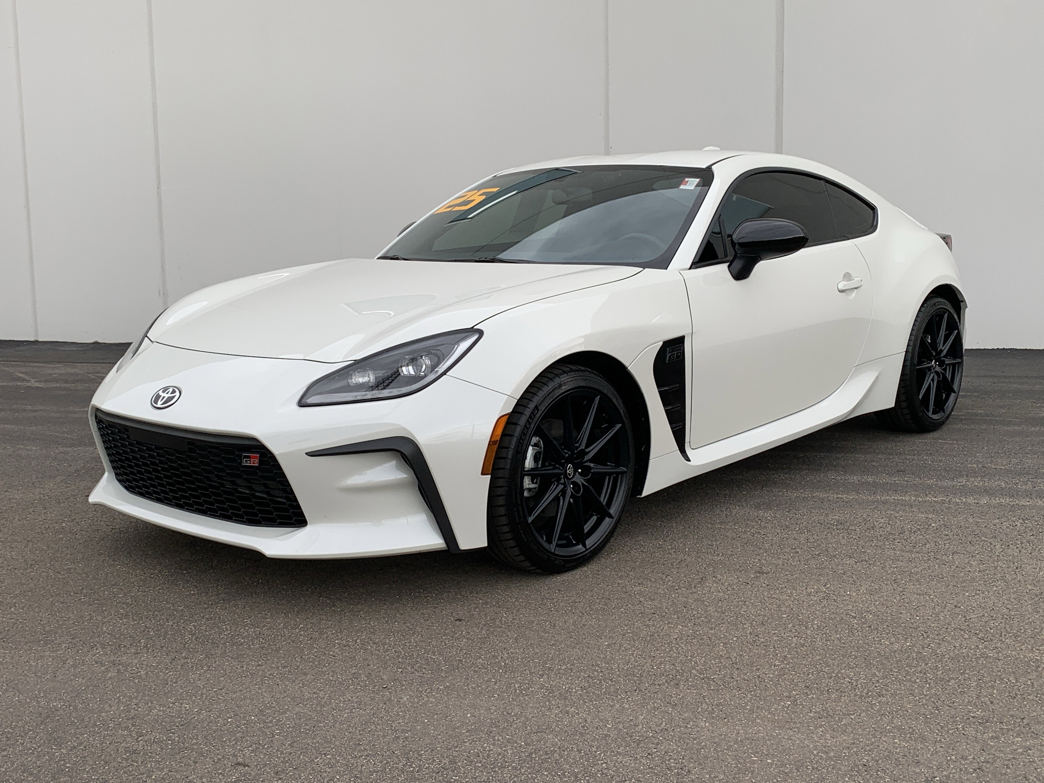 2025 Toyota GR86 Premium