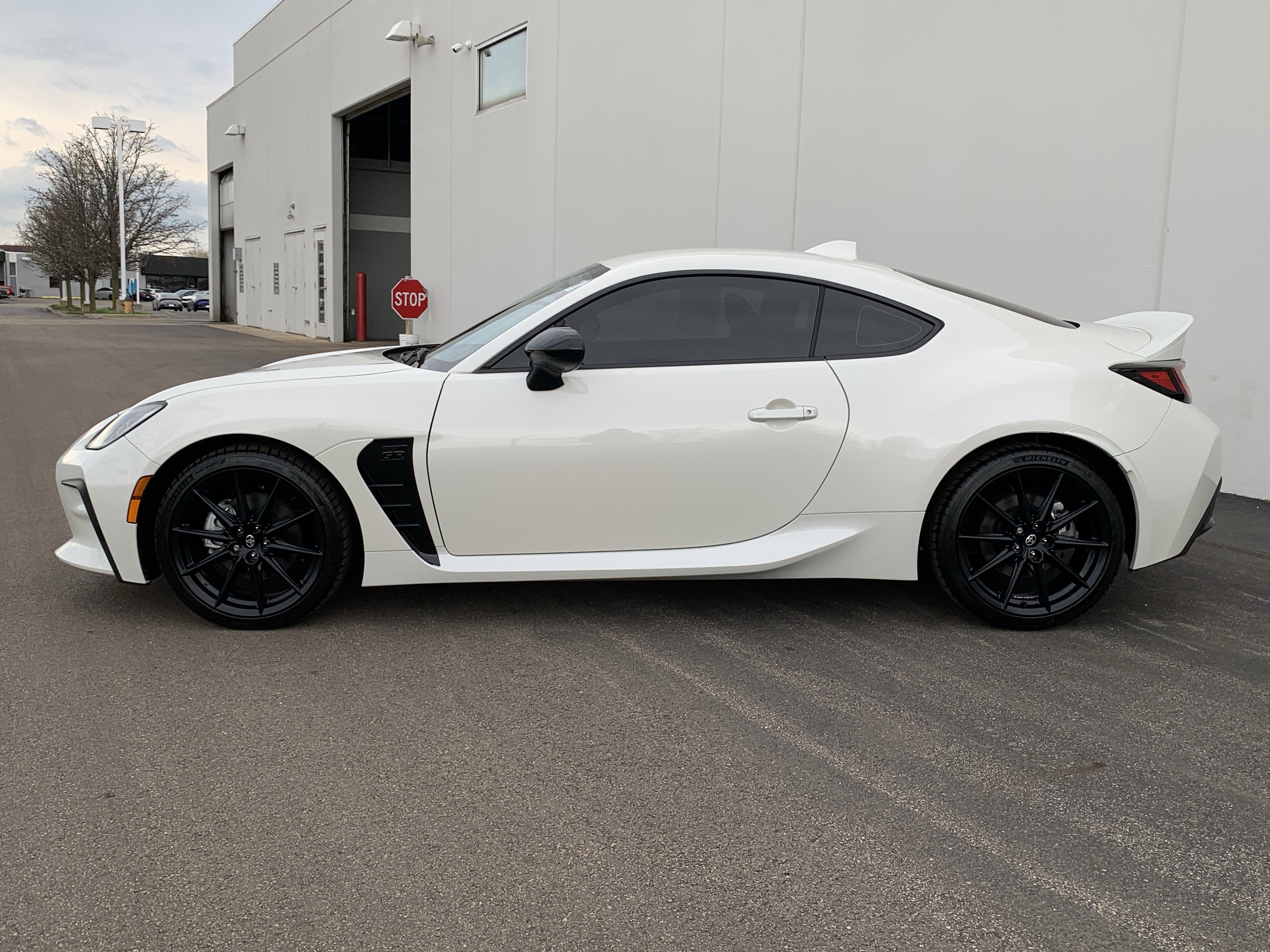 2025 Toyota GR86 Premium