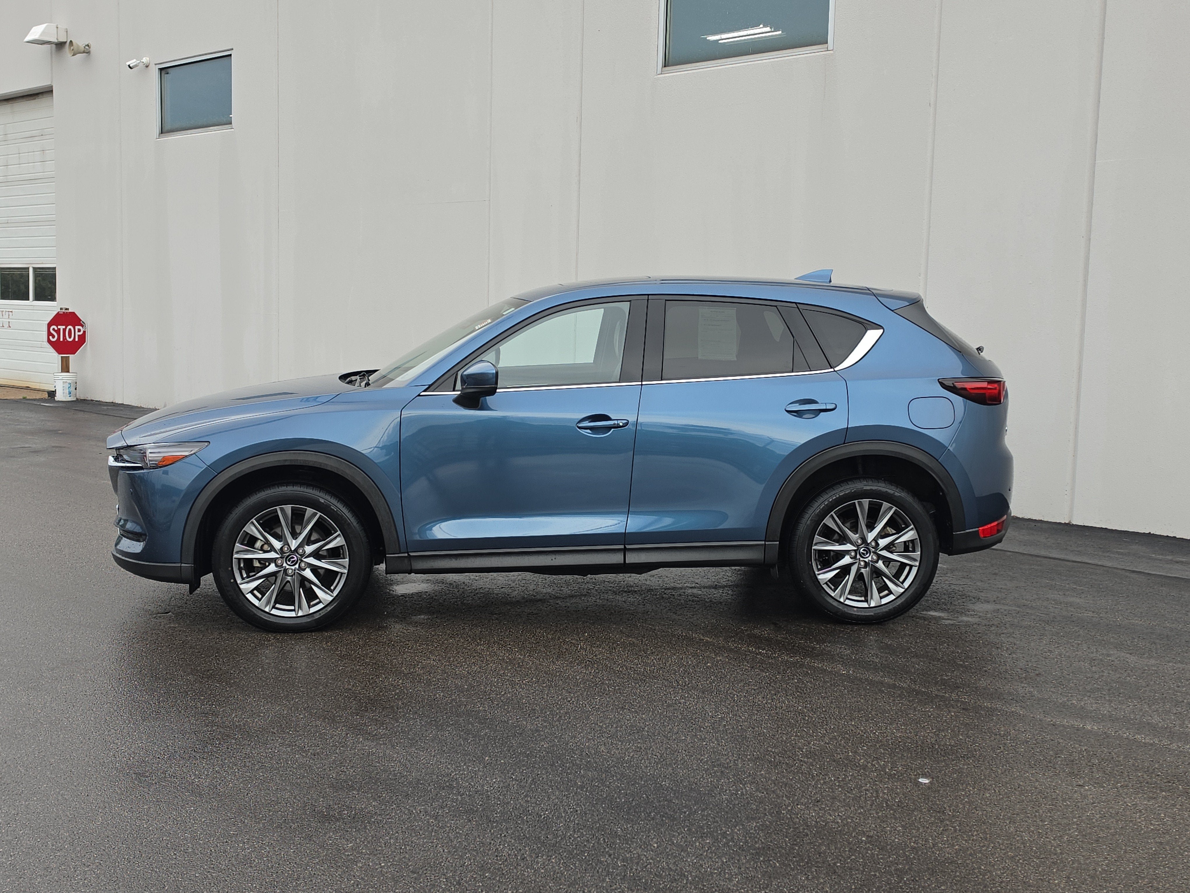 2021 Mazda Mazda CX-5 Signature