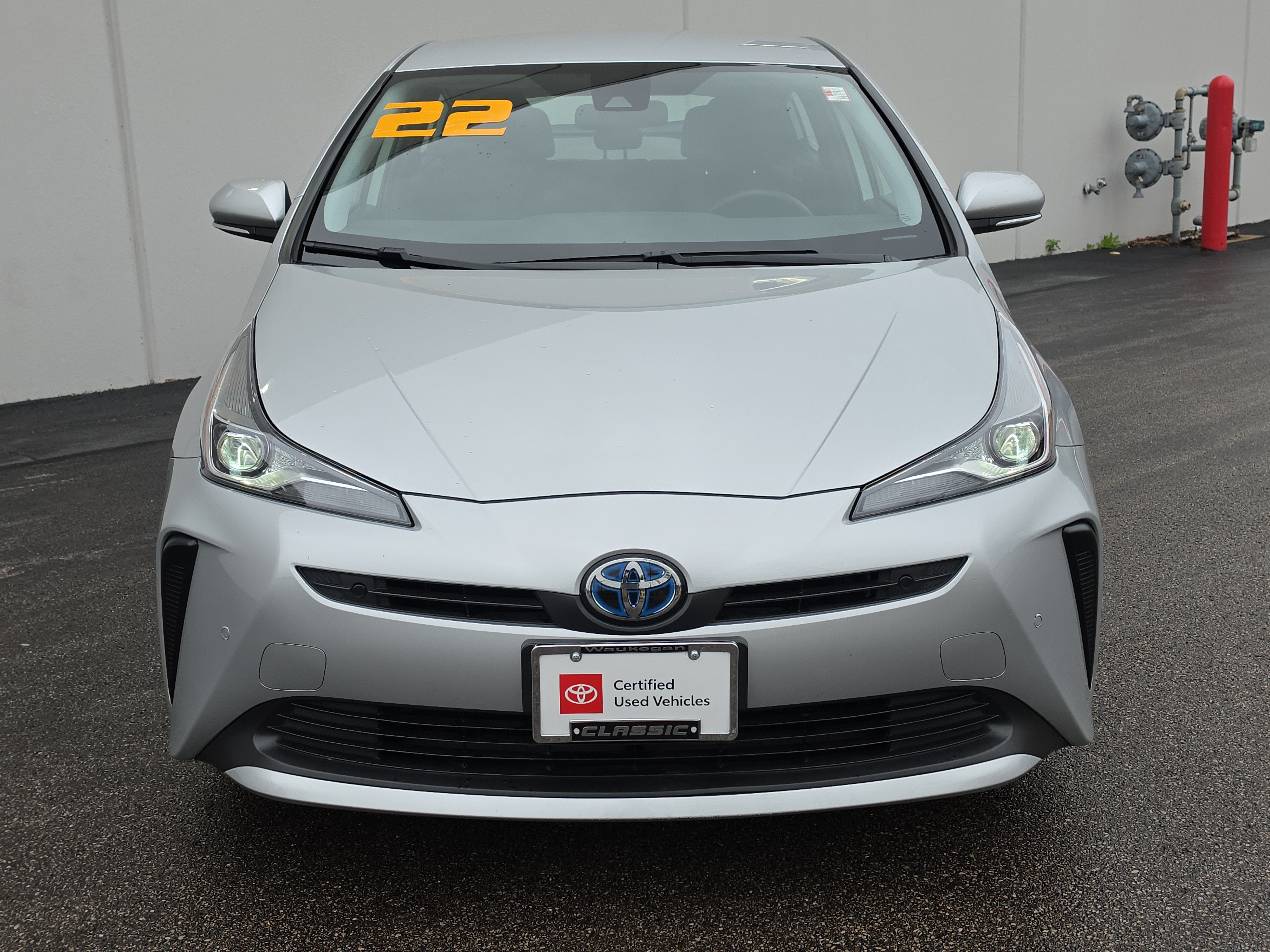 2022 Toyota Prius LE