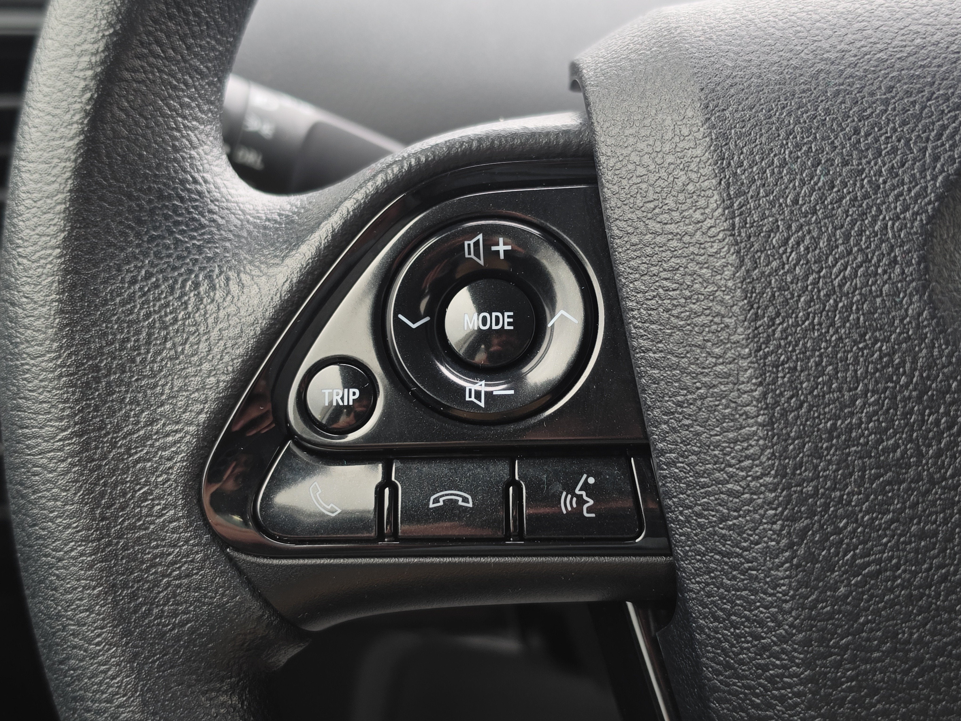 2022 Toyota Prius LE