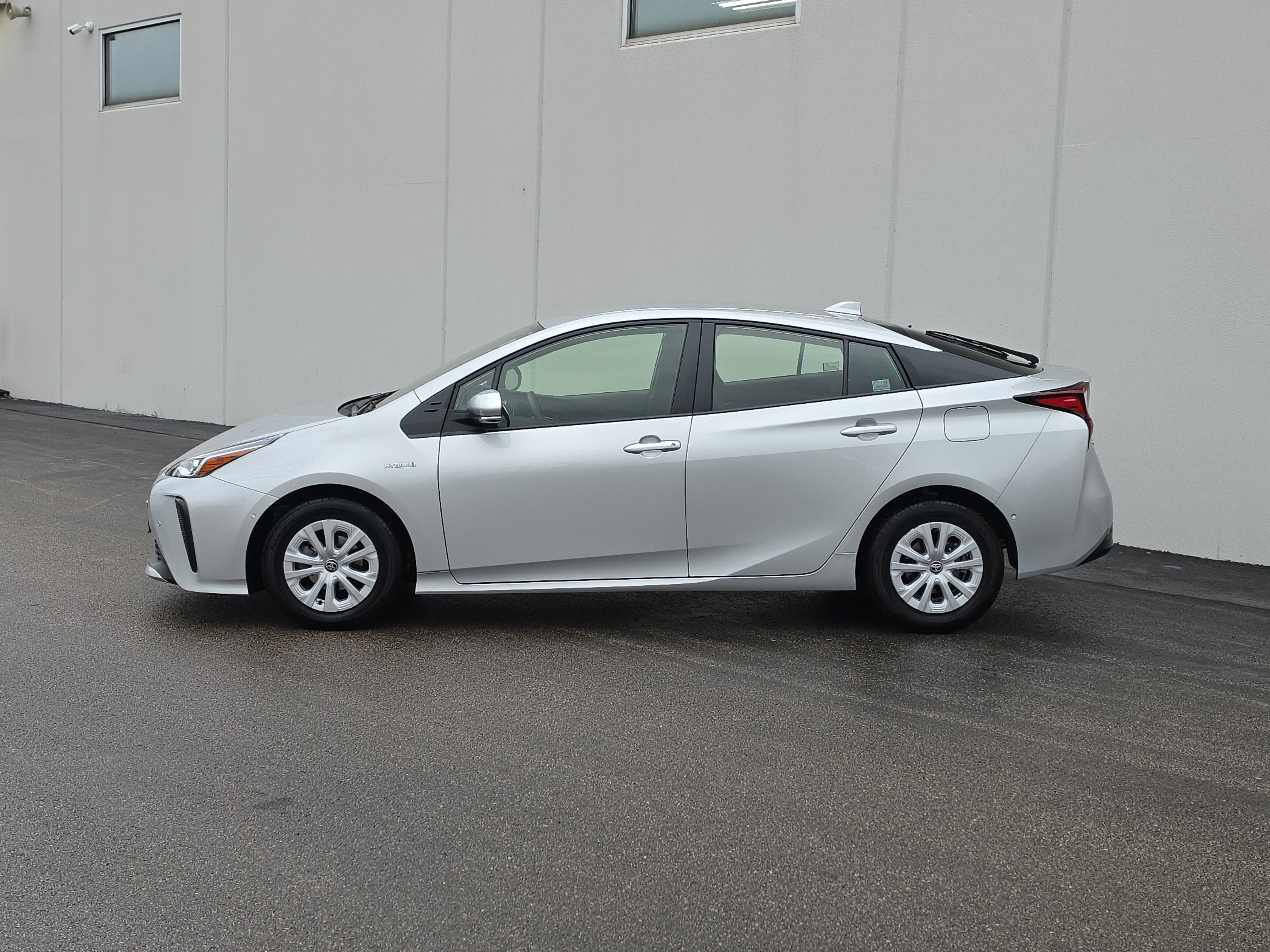 2022 Toyota Prius LE