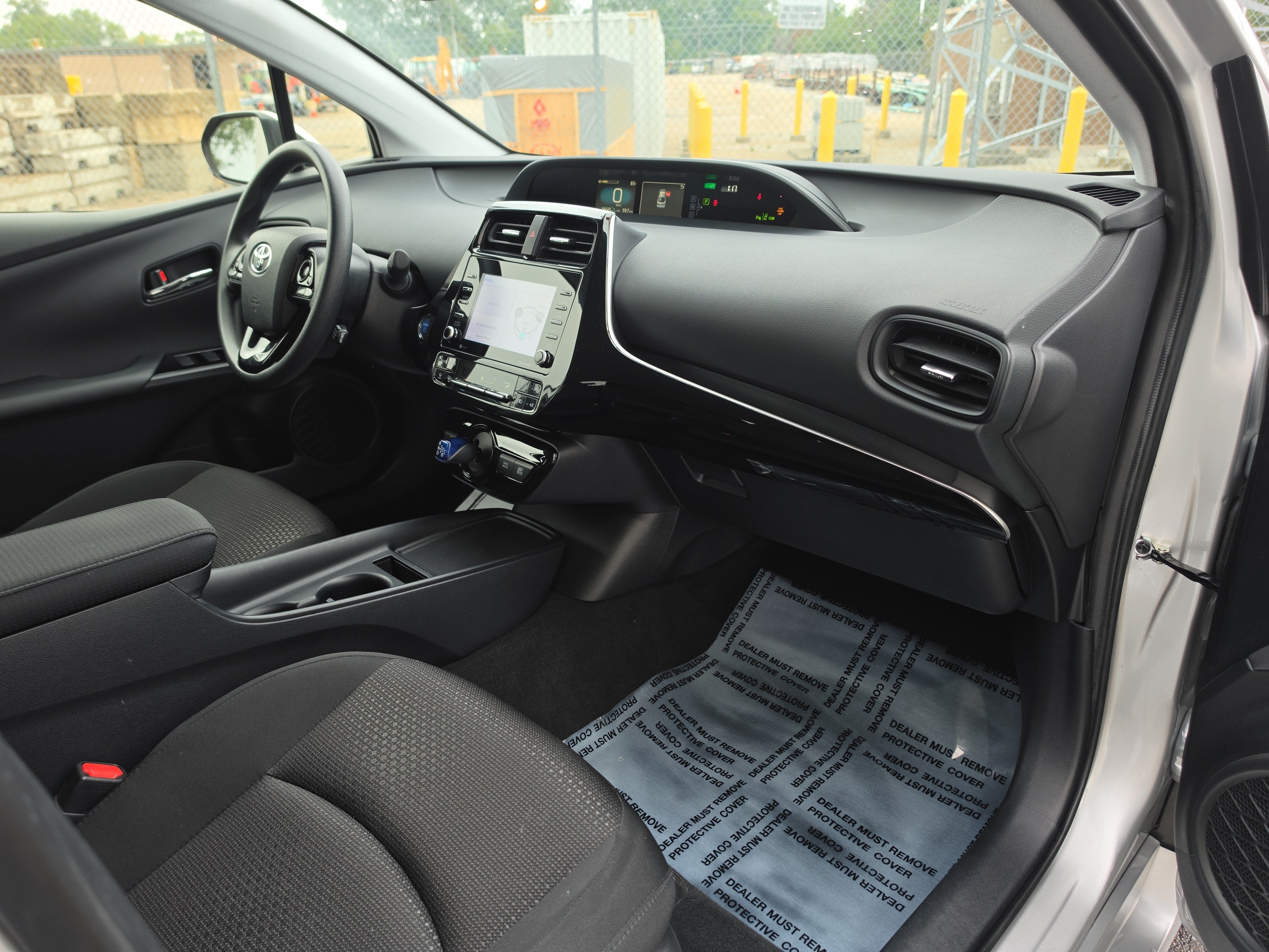 2022 Toyota Prius LE