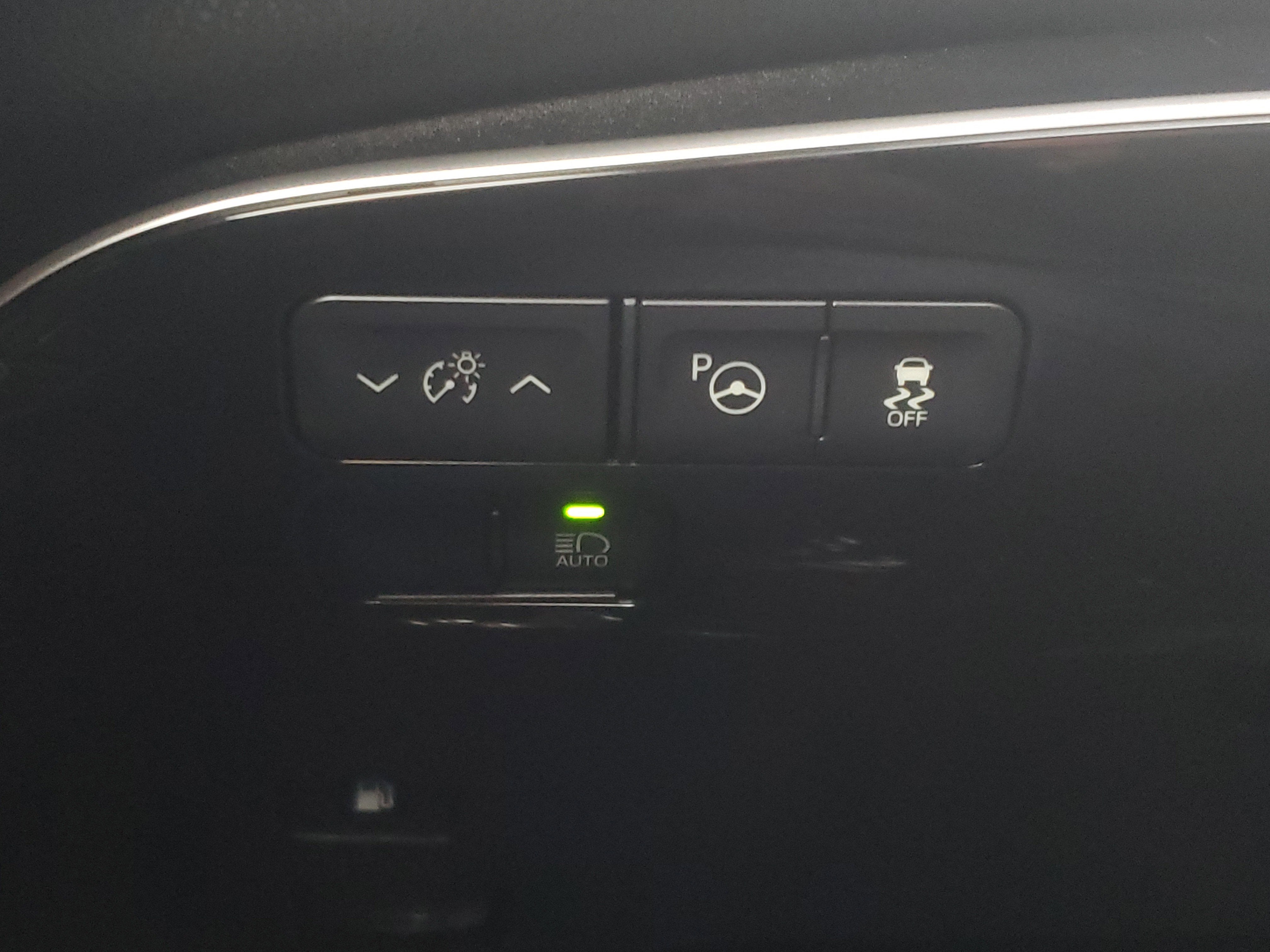 2019 Toyota Prius LE