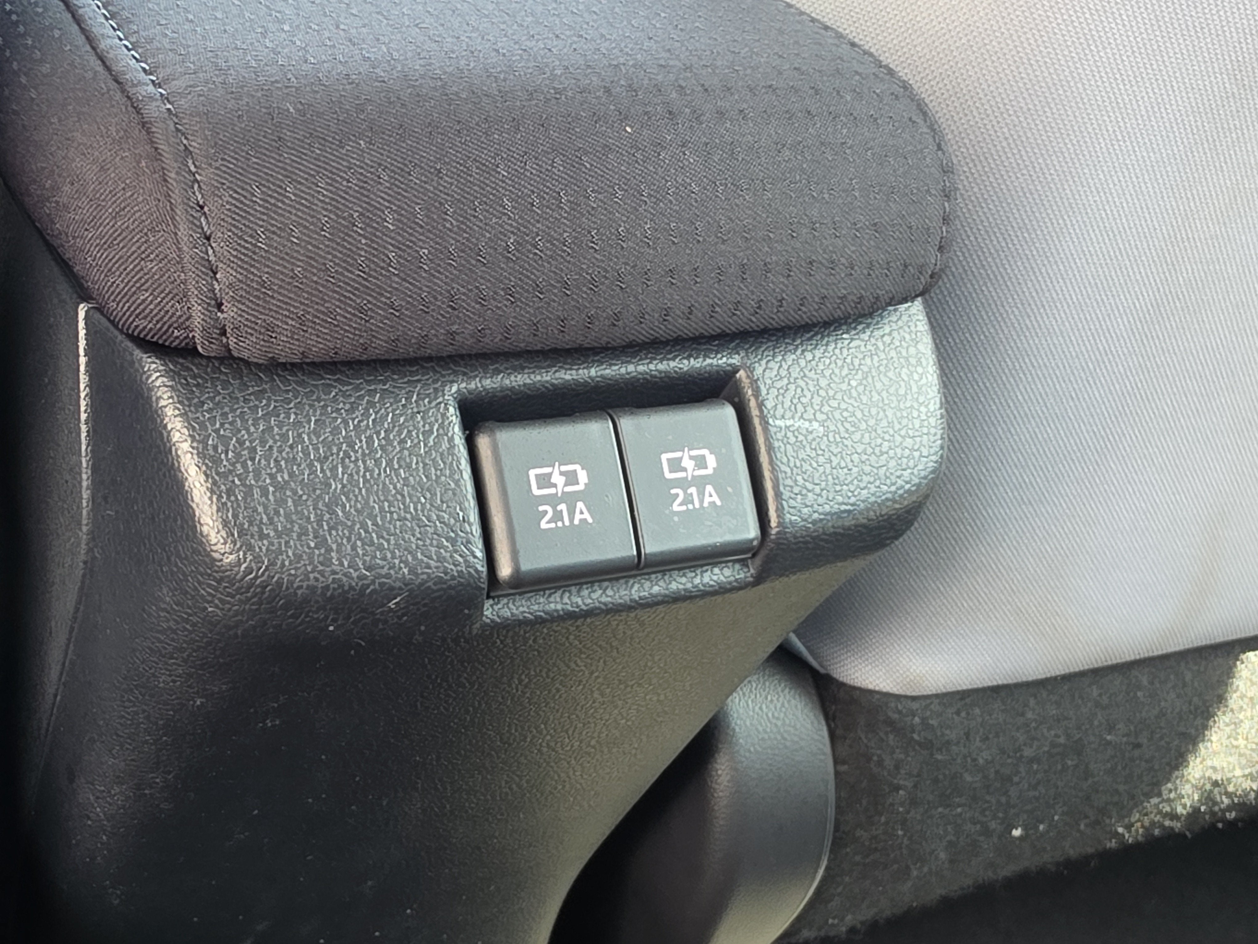 2019 Toyota Prius LE