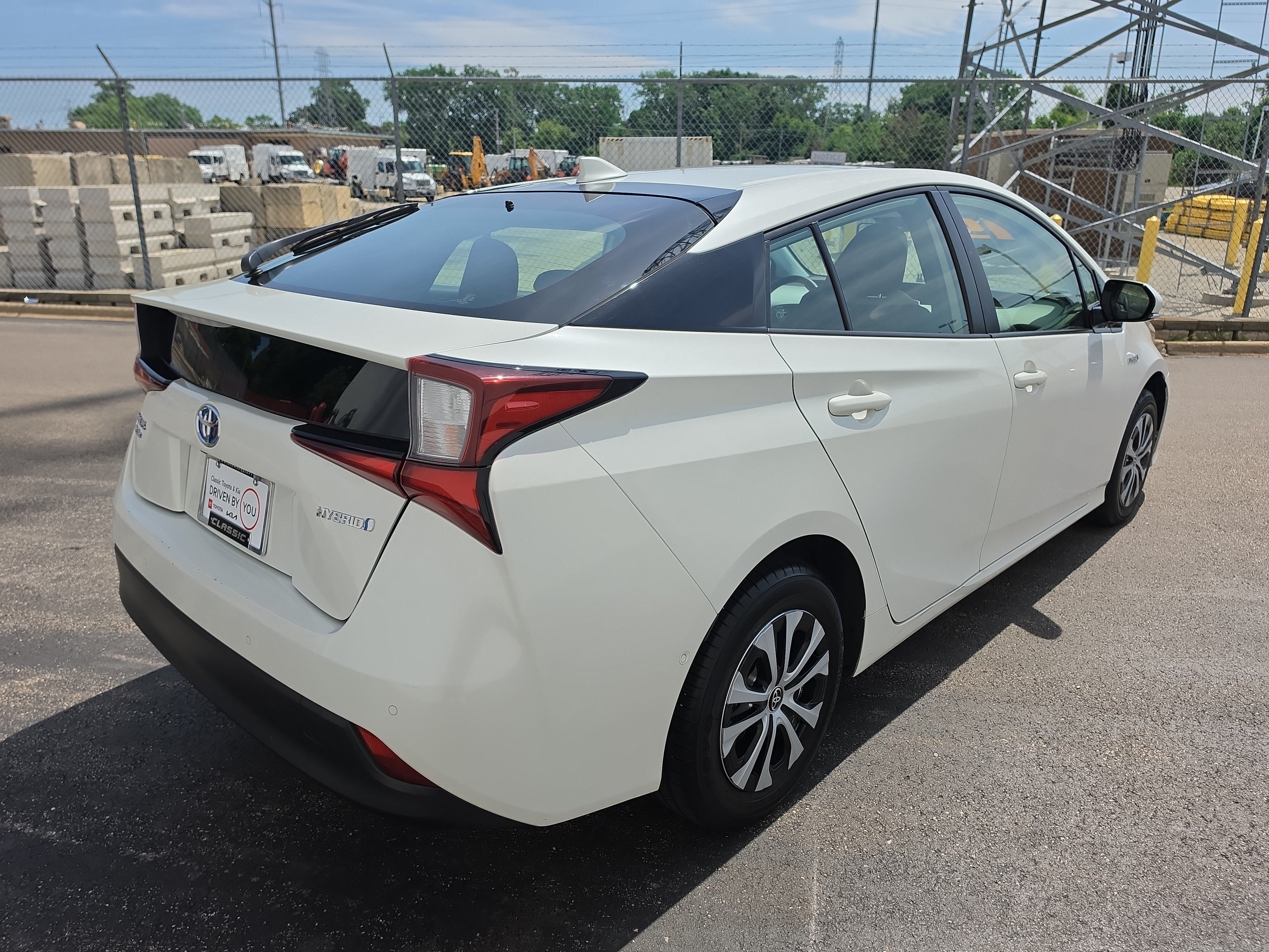 2019 Toyota Prius LE