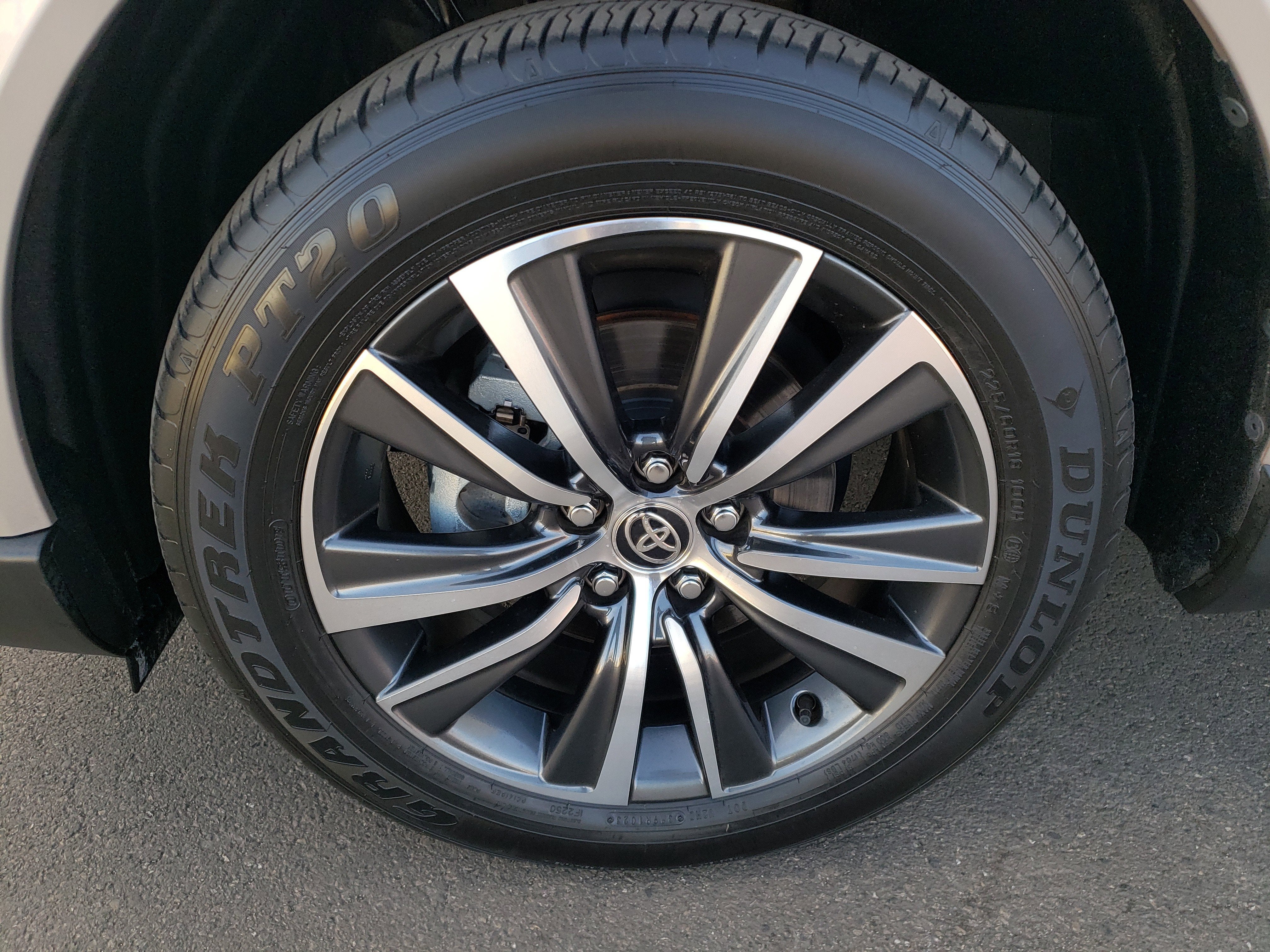 2023 Toyota Venza LE