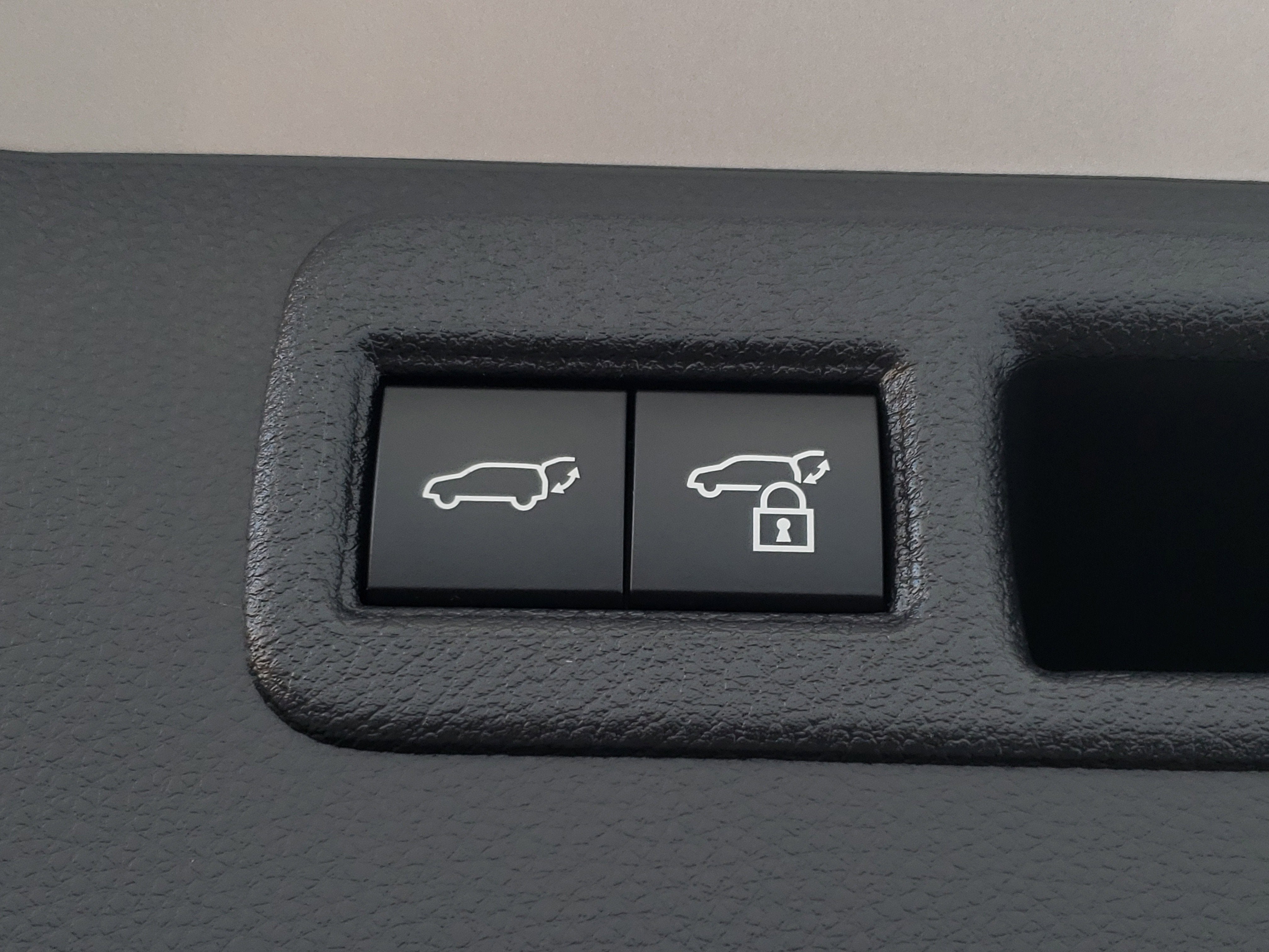 2023 Toyota Venza LE