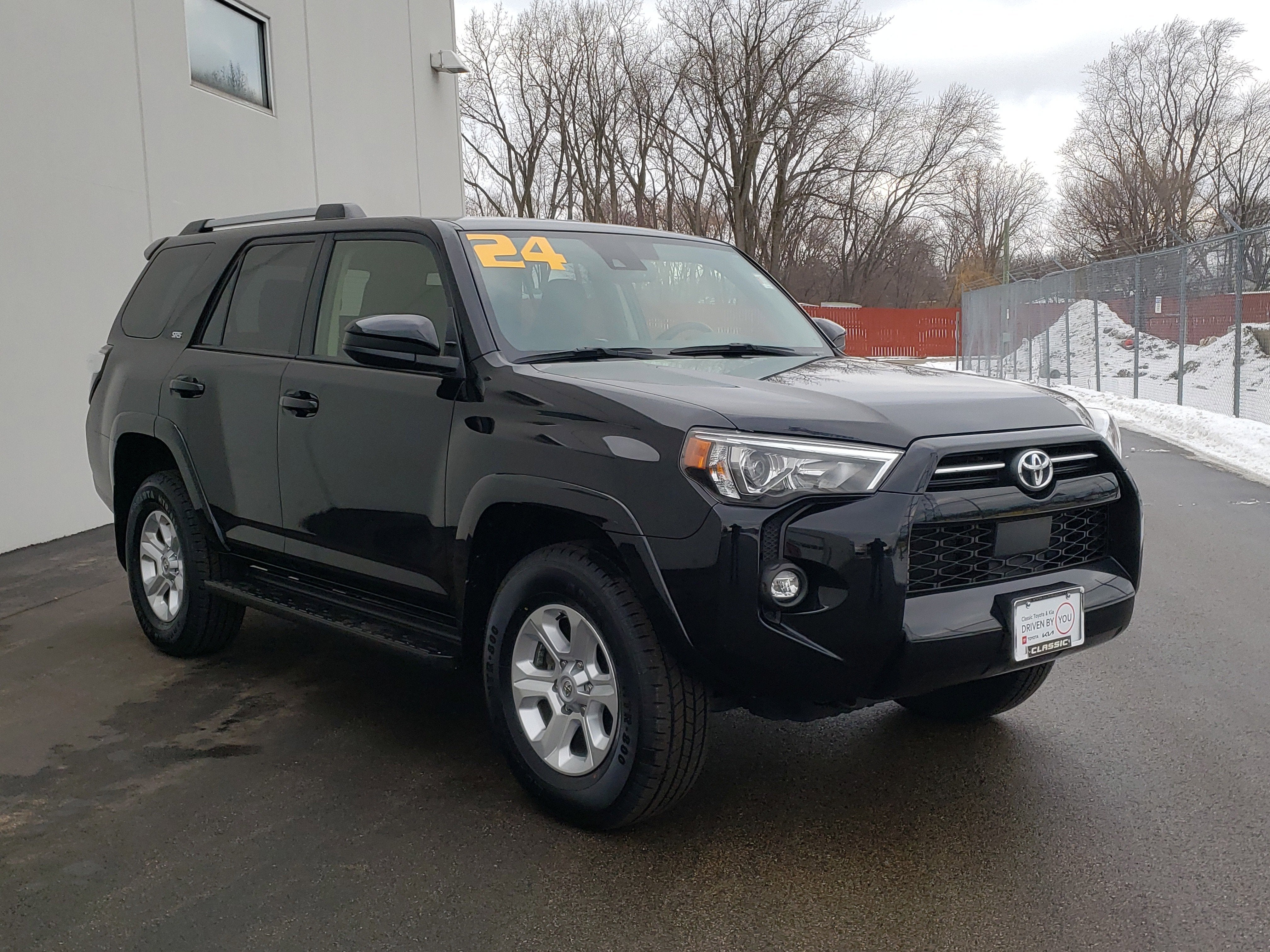 2024 Toyota 4Runner SR5