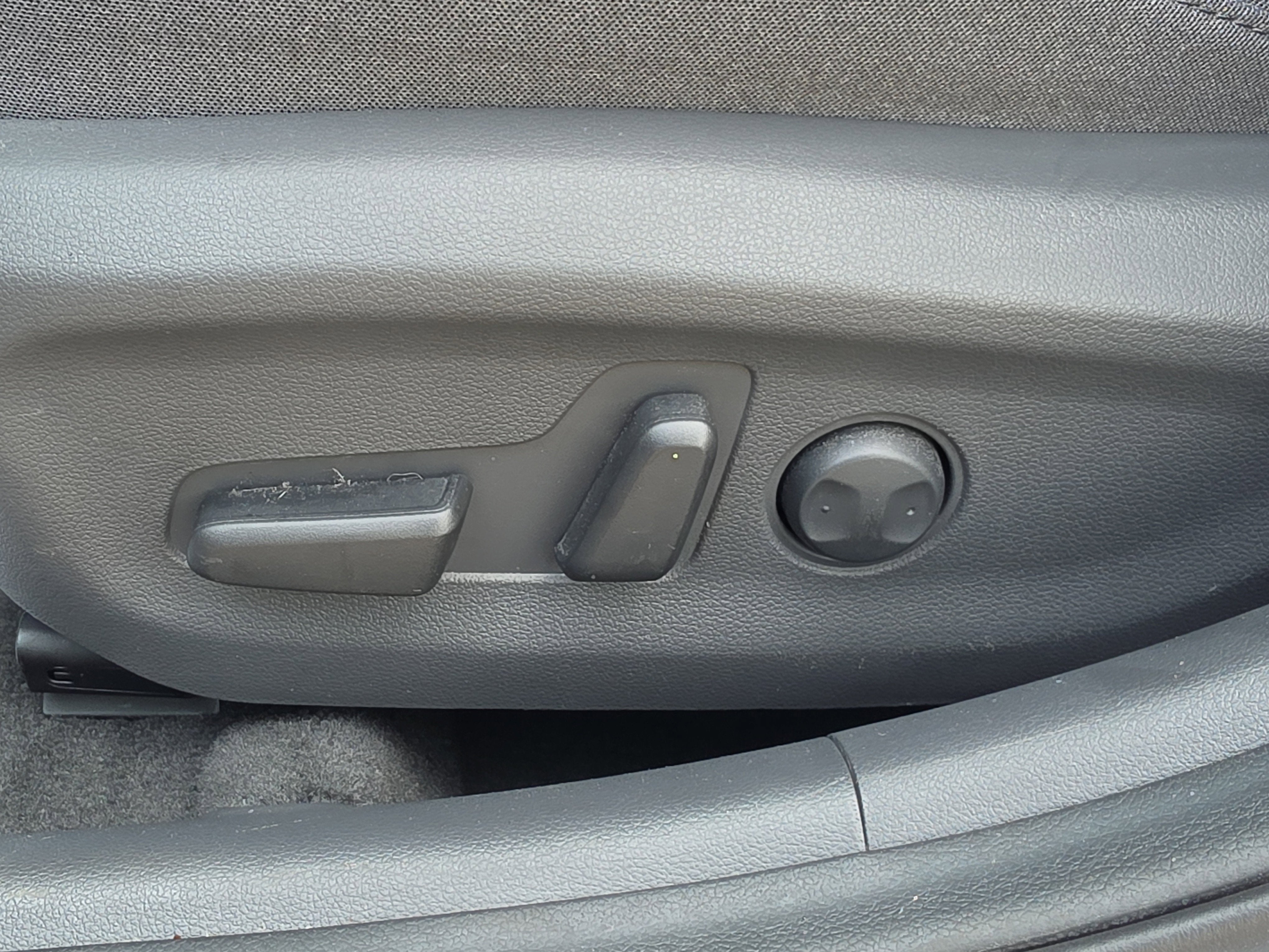 2020 Hyundai Ioniq Hybrid SE