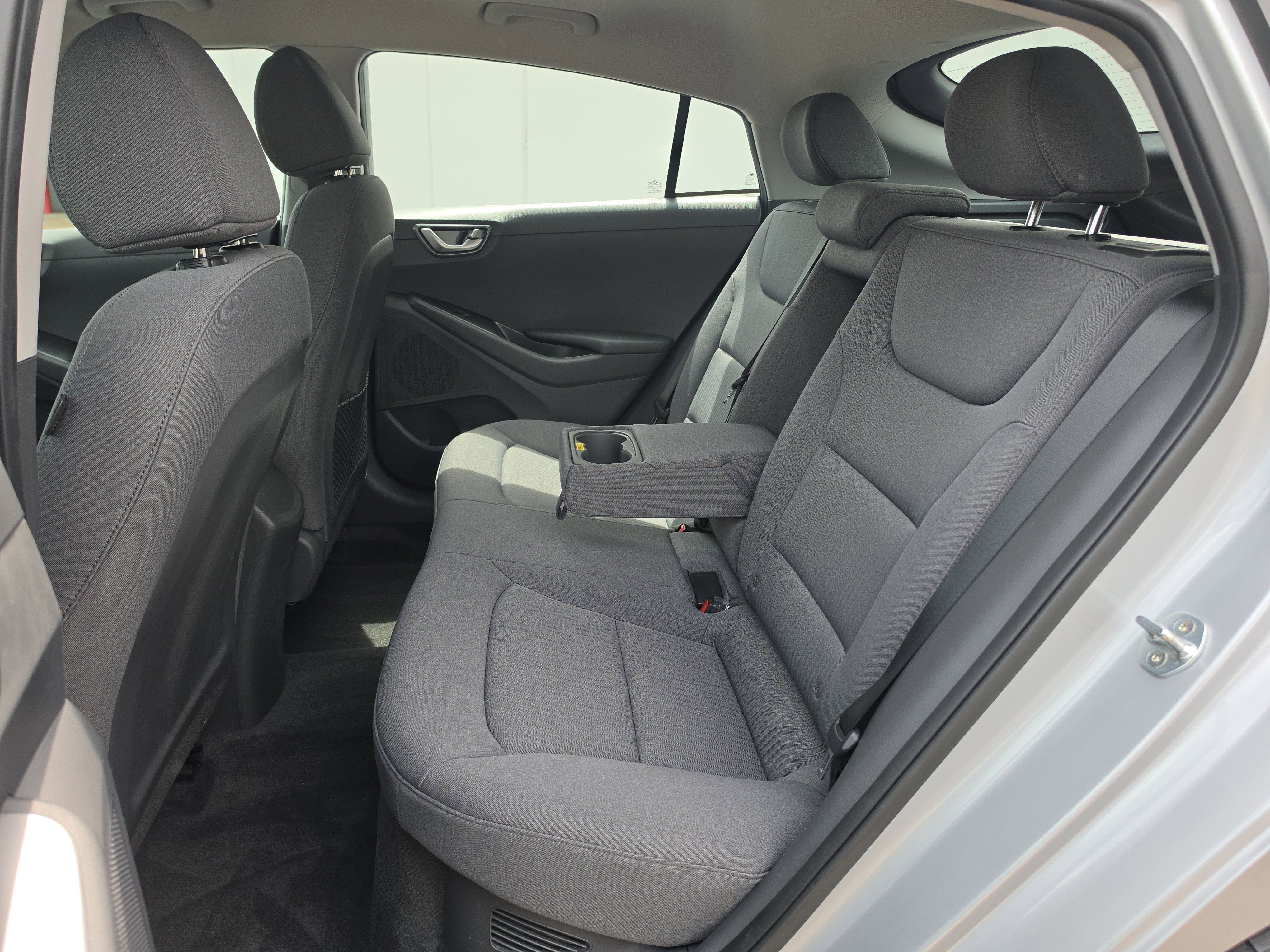 2020 Hyundai Ioniq Hybrid SE