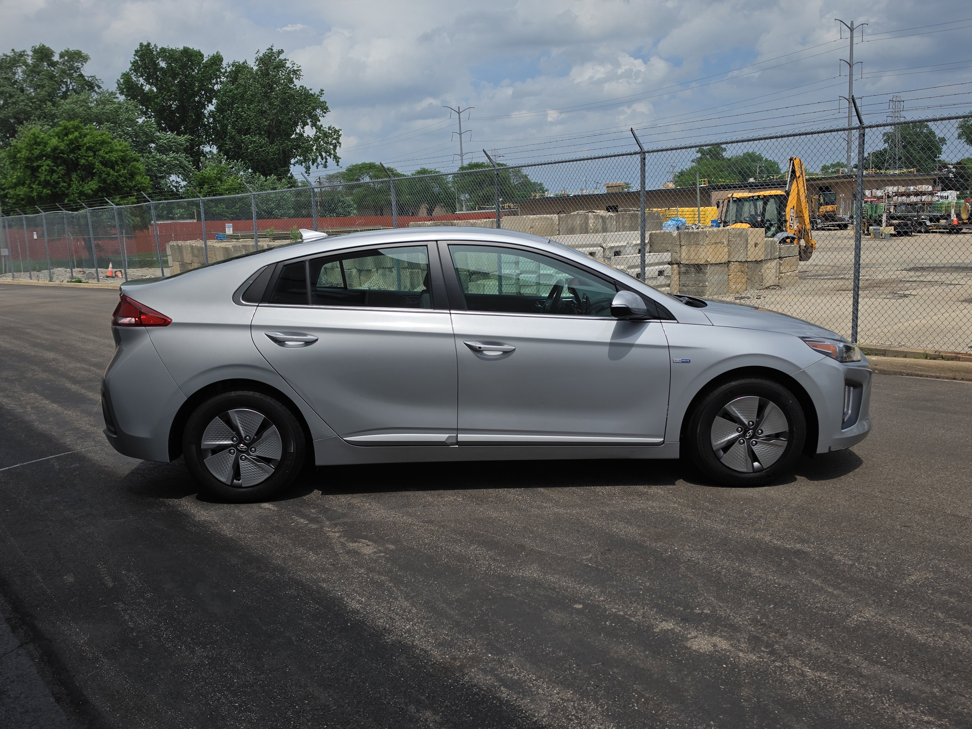 2020 Hyundai Ioniq Hybrid SE