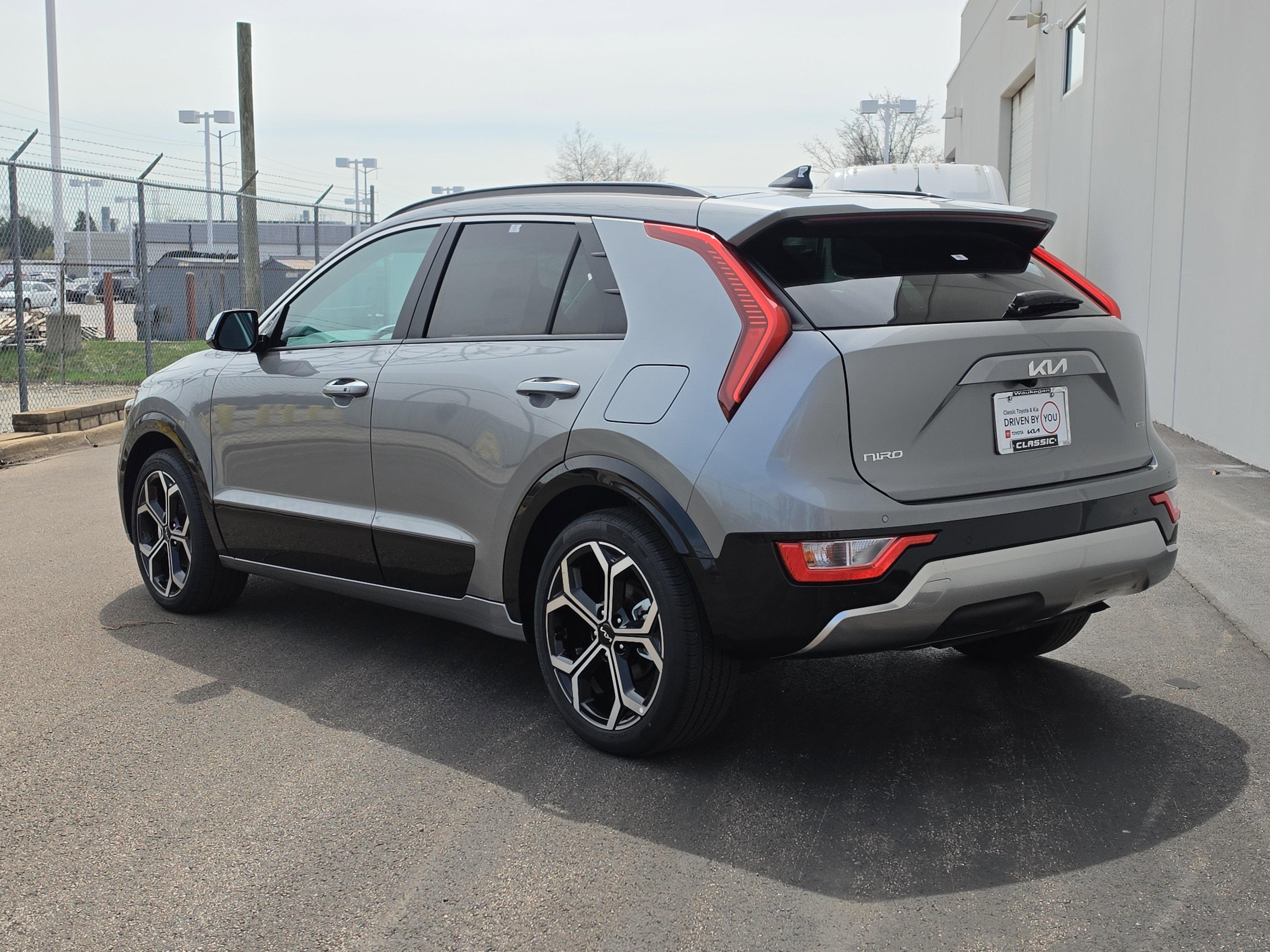 2025 Kia Niro EX Touring
