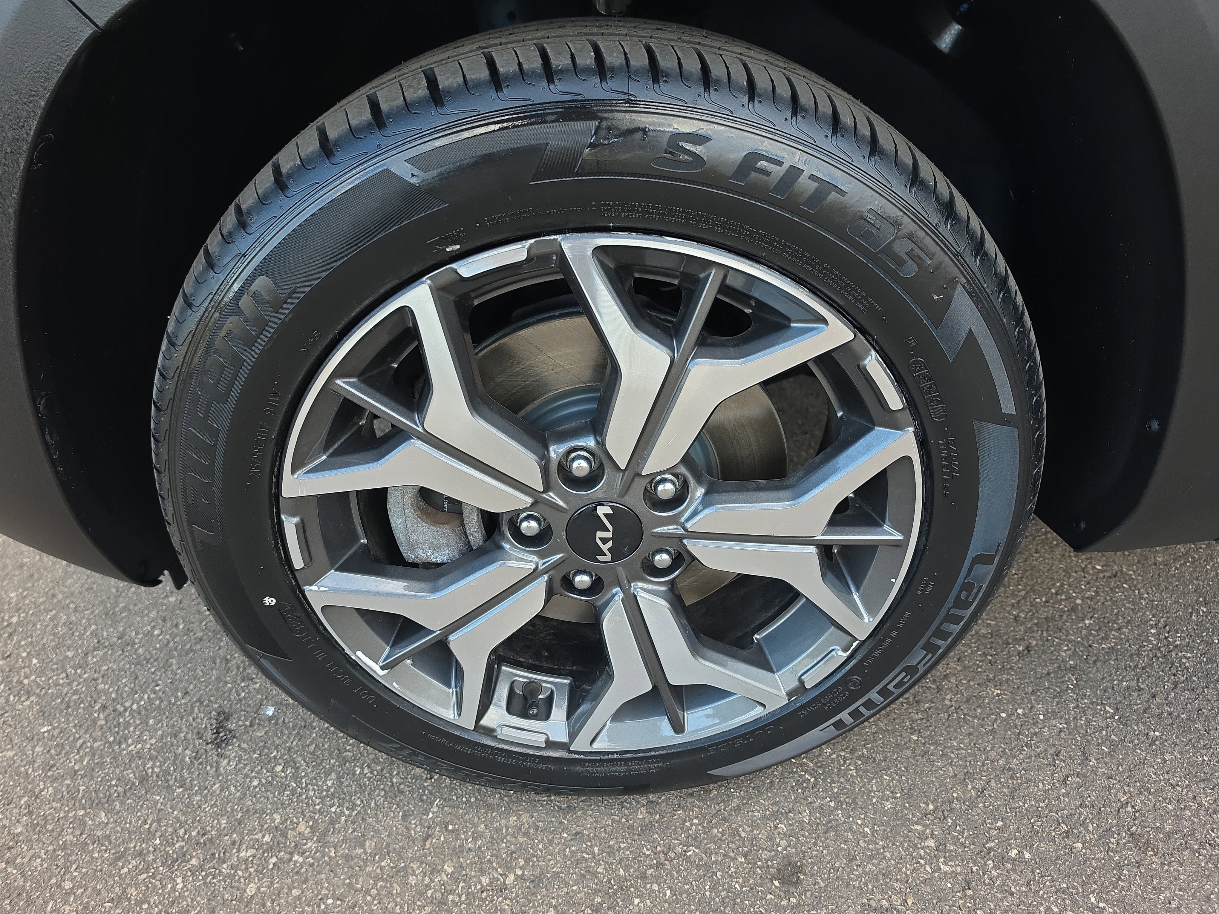 2023 Kia Seltos EX