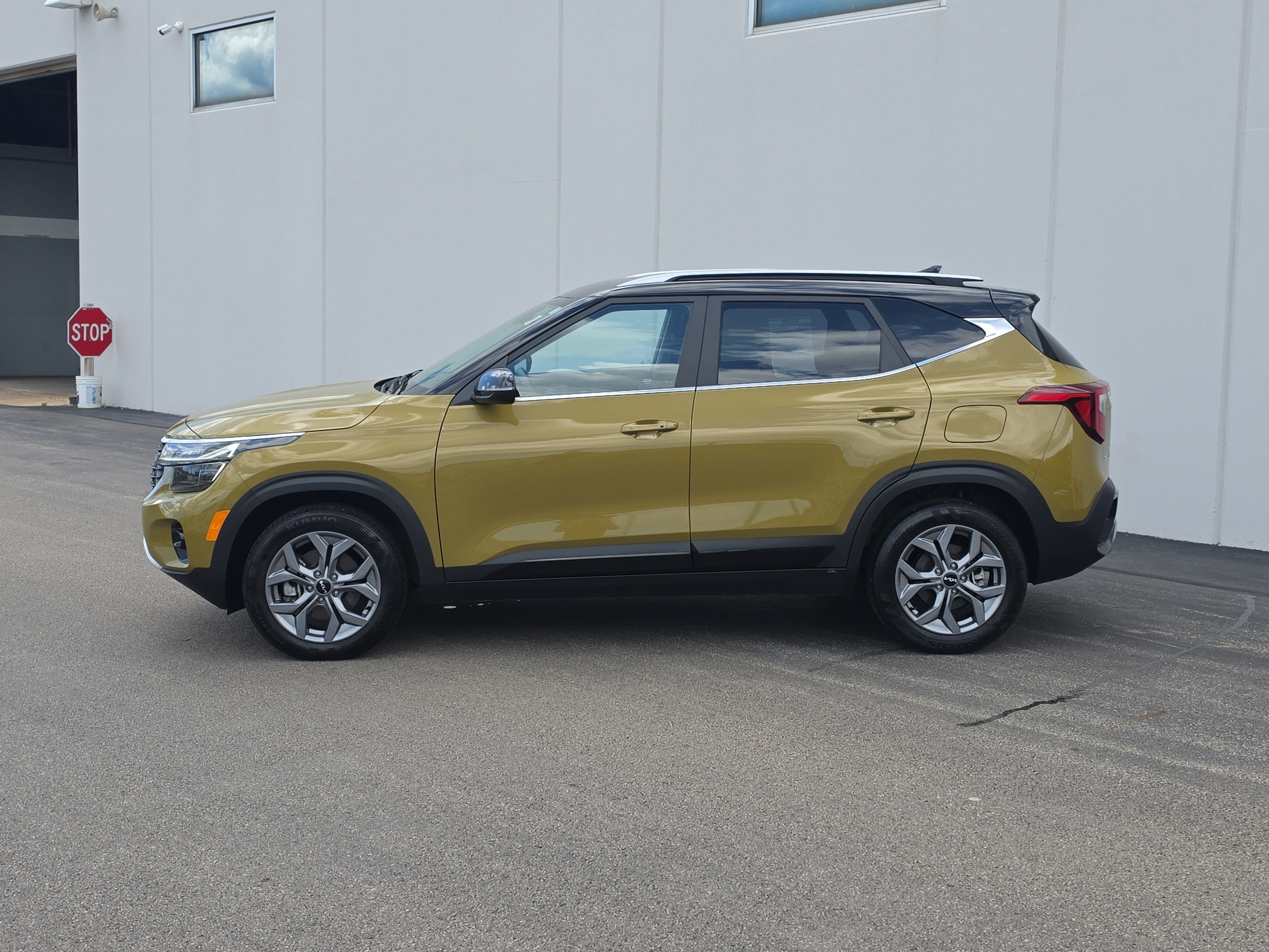 2024 Kia Seltos S