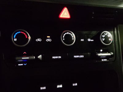 2022 Kia Carnival LX