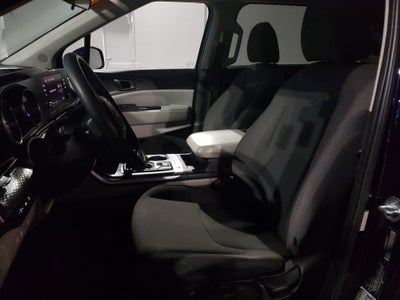 2022 Kia Carnival LX