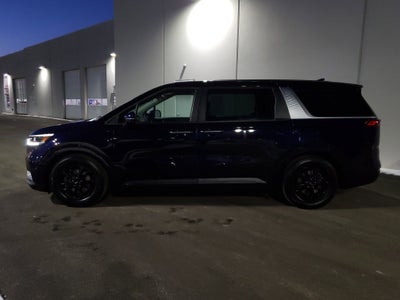 2022 Kia Carnival LX