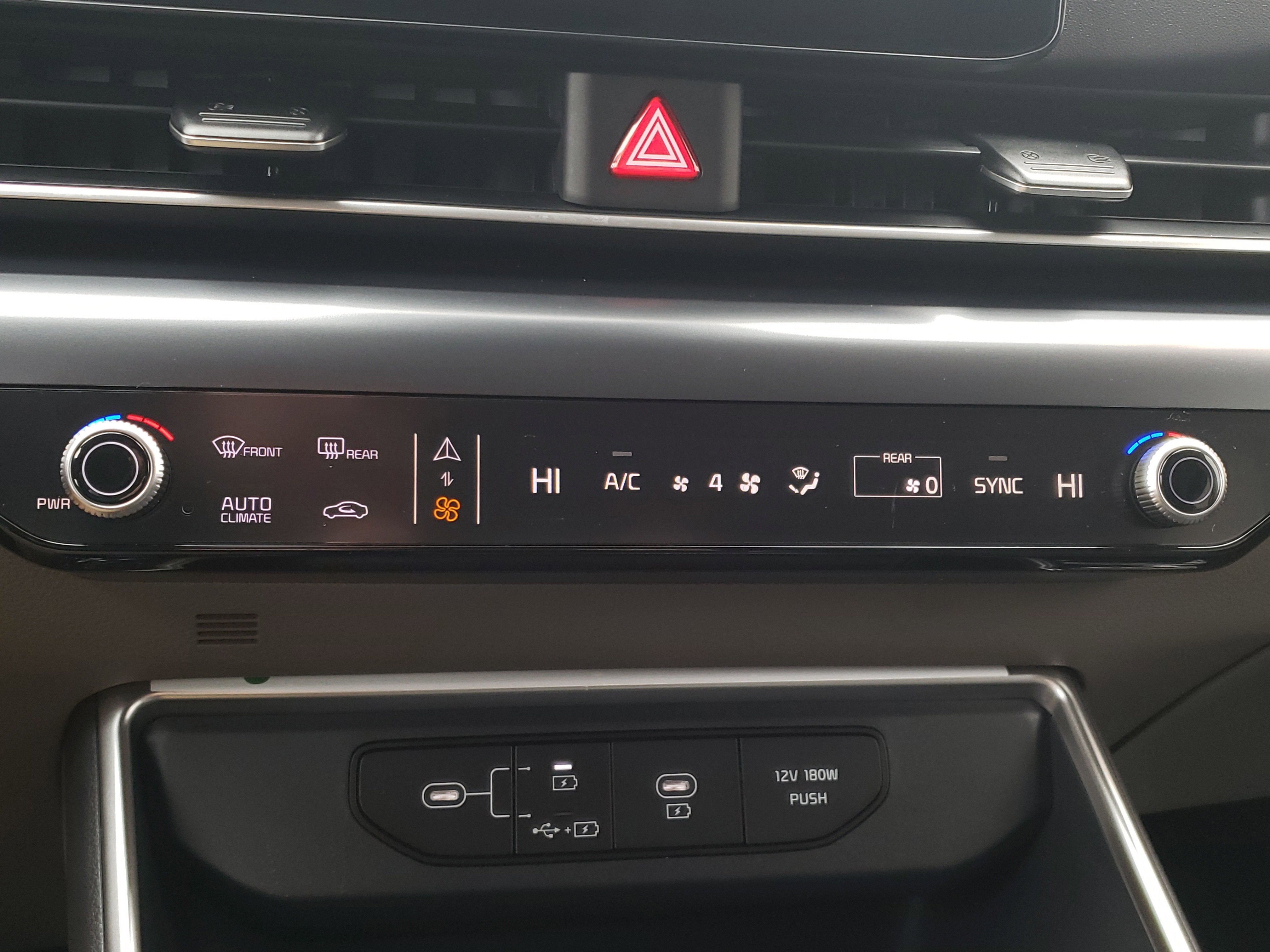 2026 Kia Carnival LX