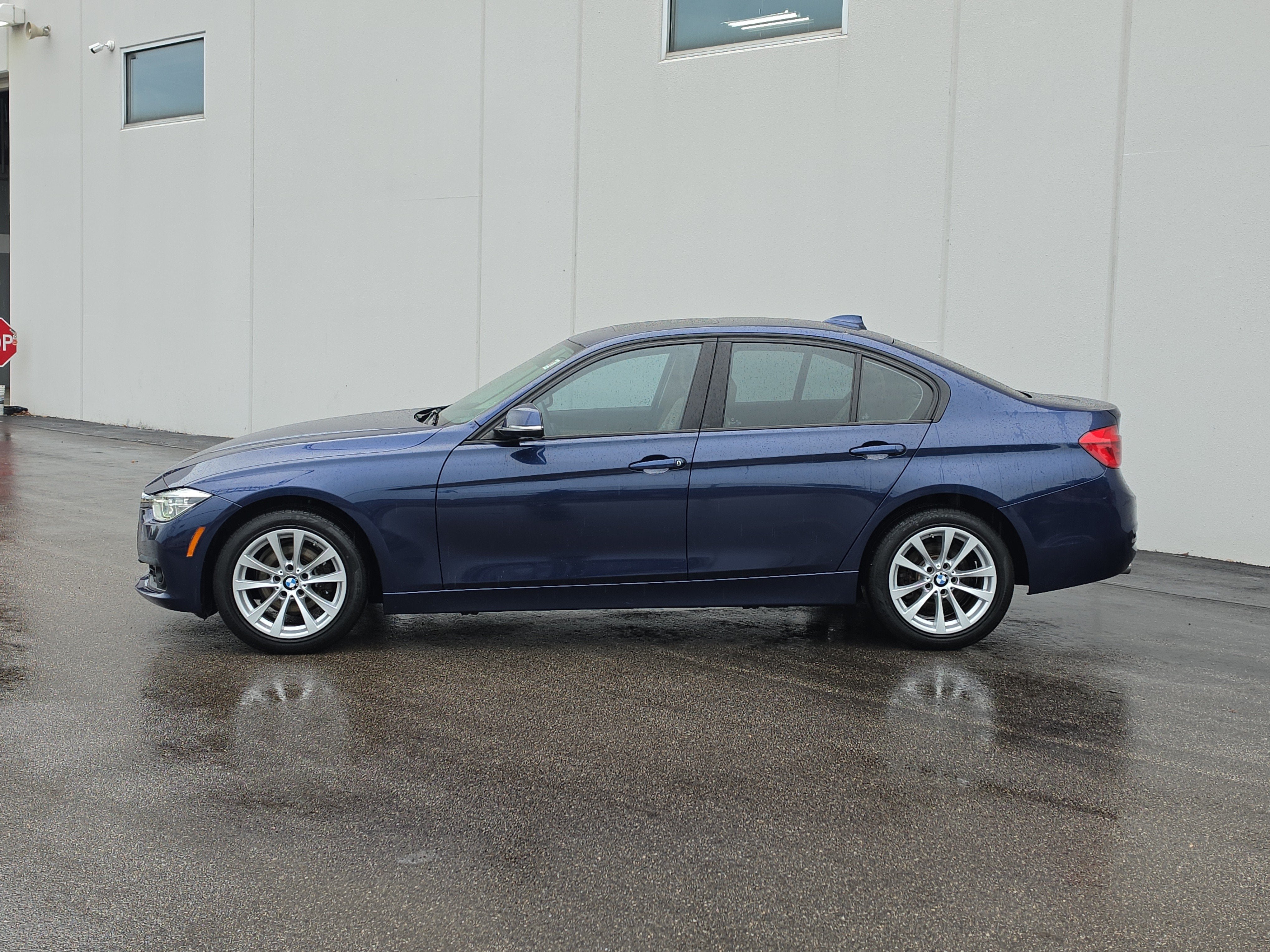 2018 BMW 3 Series 320i xDrive