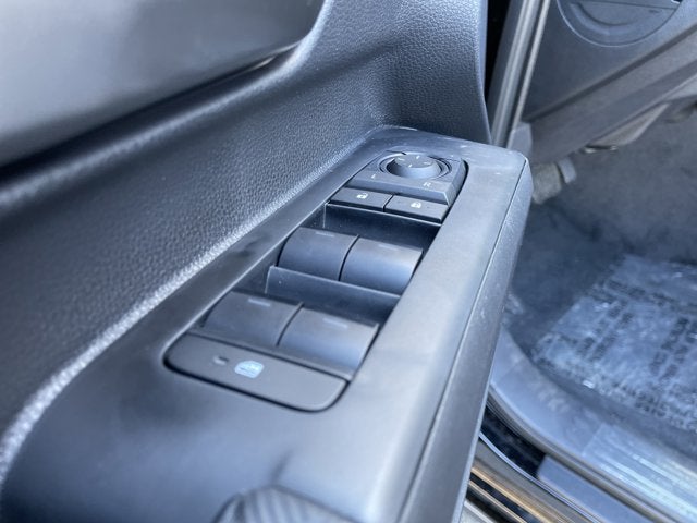 2026 Toyota Tacoma Limited - Photo 12