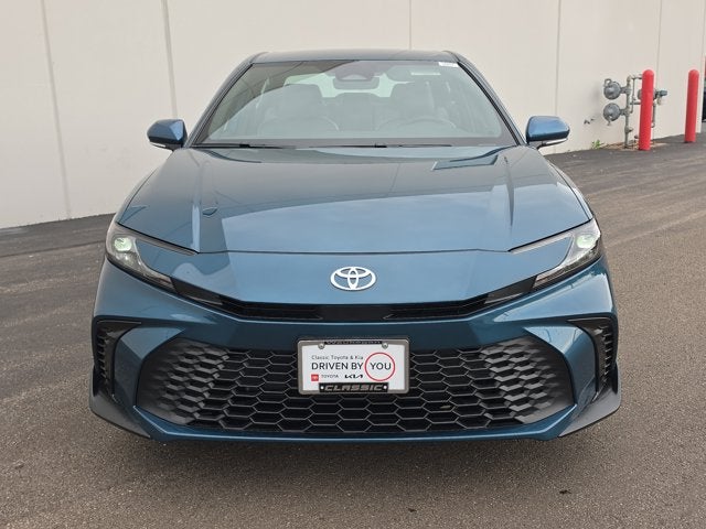 2026 Toyota Camry SE AWD