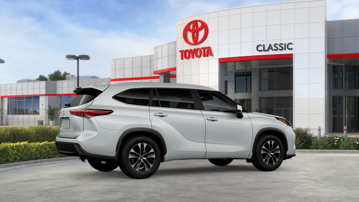 2026 Toyota Highlander XLE