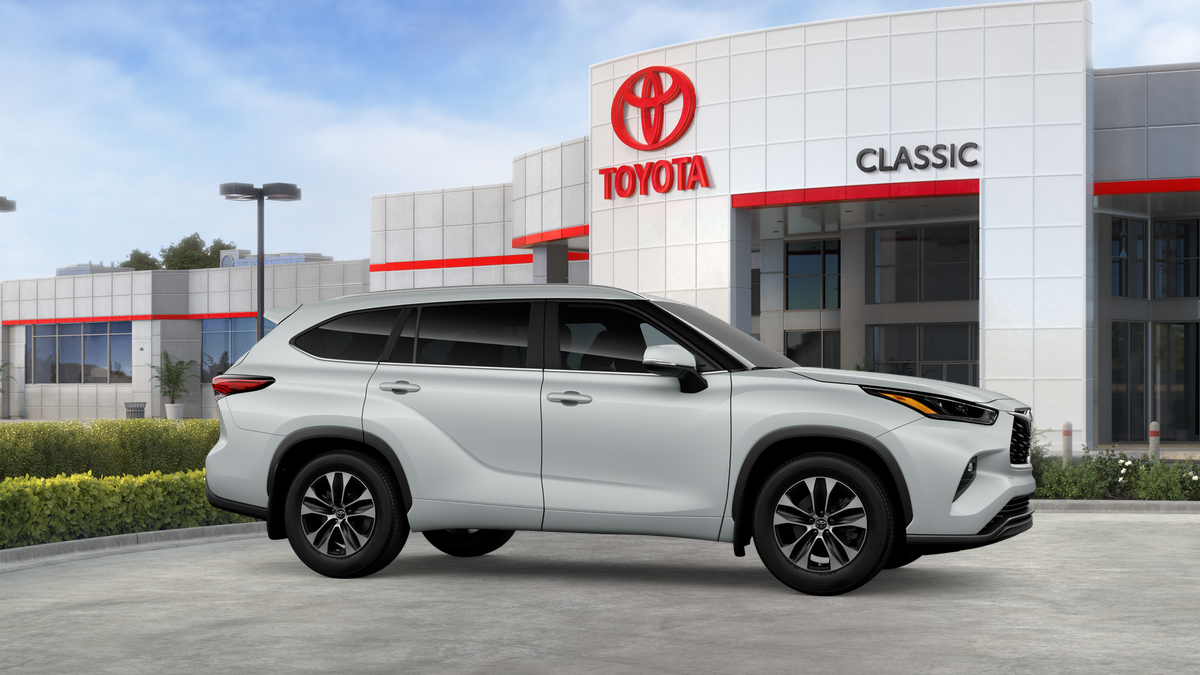 2026 Toyota Highlander XLE