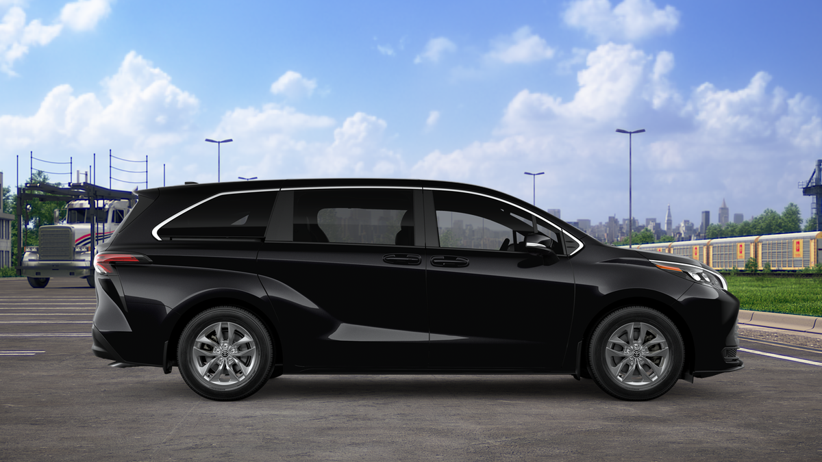2026 Toyota Sienna LE