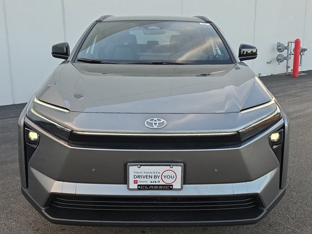 2026 Toyota bZ XLE - Photo 12